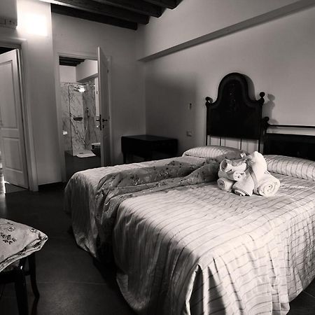 Agriturismo Tenuta Casteldardo Besenzone Екстериор снимка